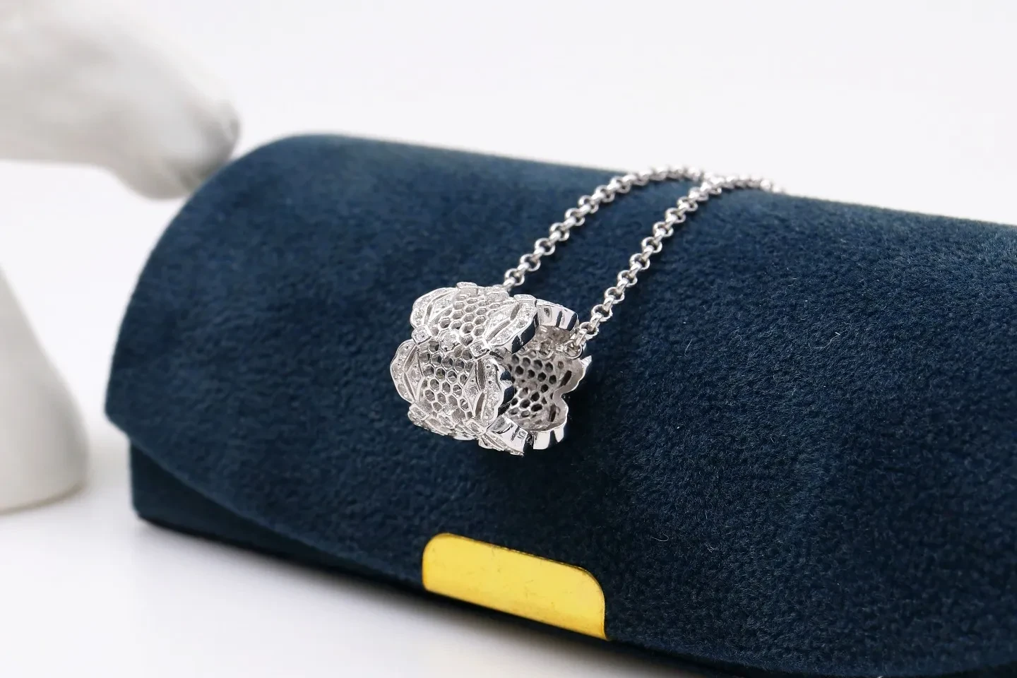 925 Silver Honeycomb Floor Pendant