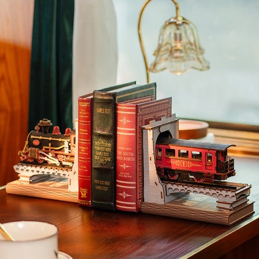 ROBOTIME Book Nook Book Ends Kits Century Train DIY Booknook 3D Wooden Puzzle Model Kit Bookend Bookshelf Decoration Gifts For Adults Kids Teens