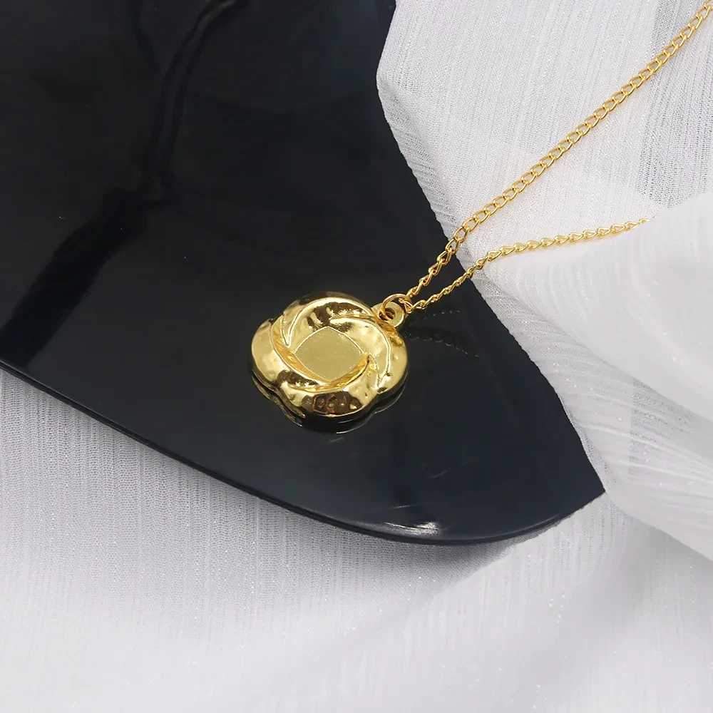 Chest Pendant Necklace Princess Thorn Flower