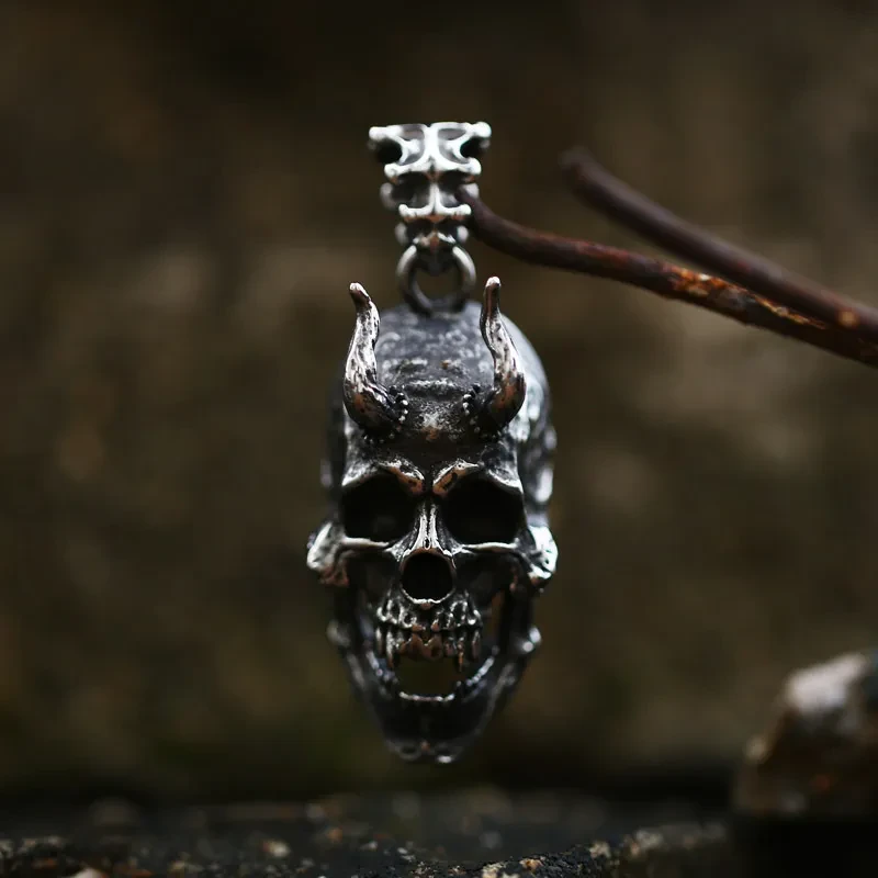 Vintage Claw Skull Stainless Steel Pendant