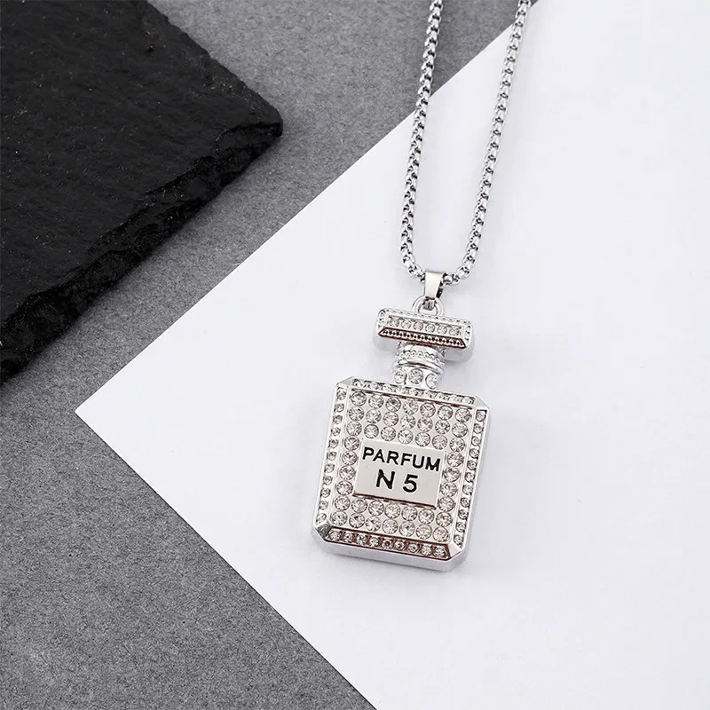 Women's Fashion Ins Fashionable Hollow Pendant