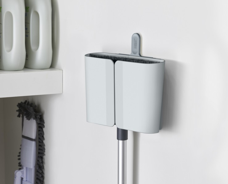 CleanStore Broom Longbristle - Joseph Joseph