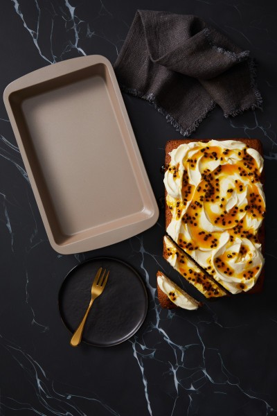 Ceramabake Rectangle Cake Pan 28x18cm  - Stanley Rogers