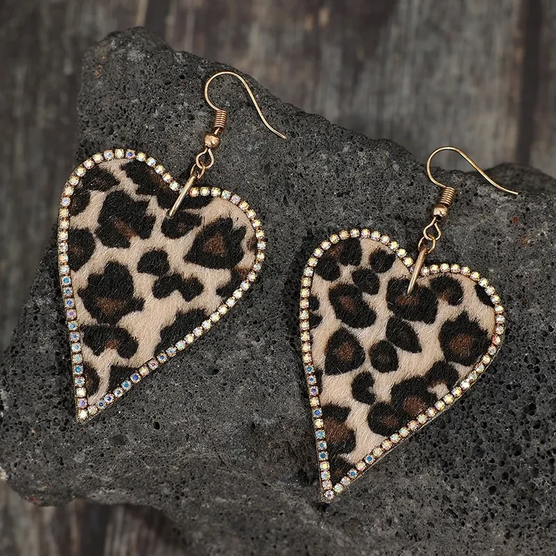 New Retro Style Valentine's Day Leopard Diamond Love Heart Earrings