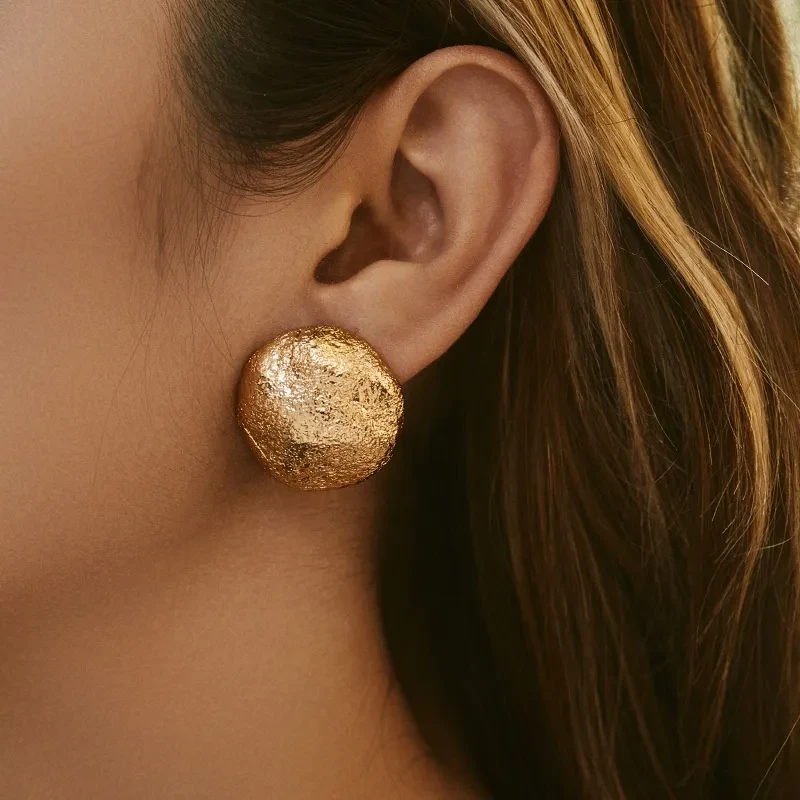 Irregular High Sense Classical Earrings Business