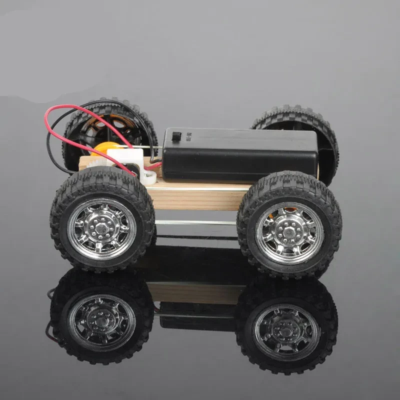 Handmade 4WD model toy