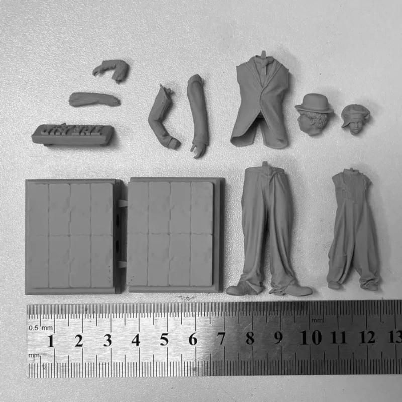 1/24 Scale Charlie Chaplin Movie Artist Resin Figure  Assembled Model Kit