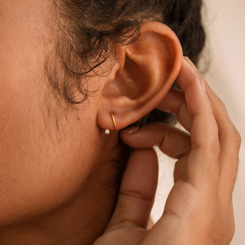 Creative Geometric C- Type Design Micro Inlaid Zircon Ear Hook