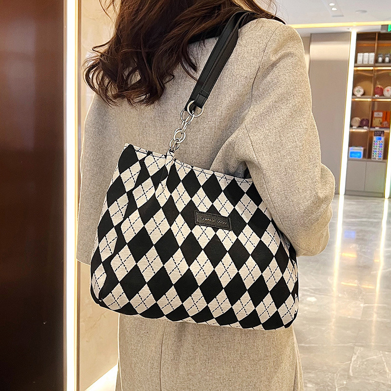 Large Capacity Tote Women's Shoulder Bag
