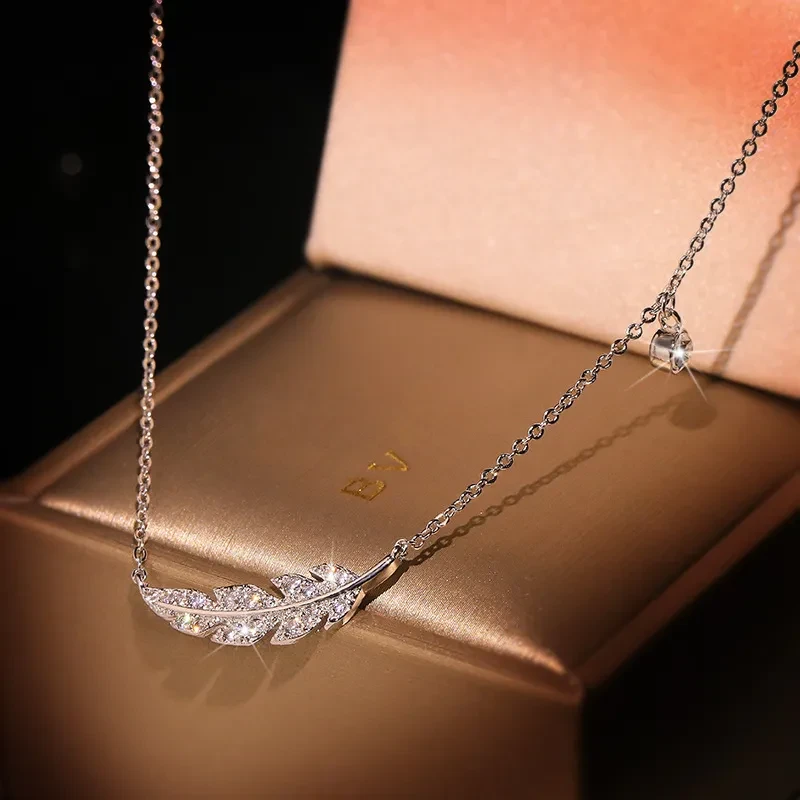 Leaf Necklace Copper Inlaid Zircon Pendant