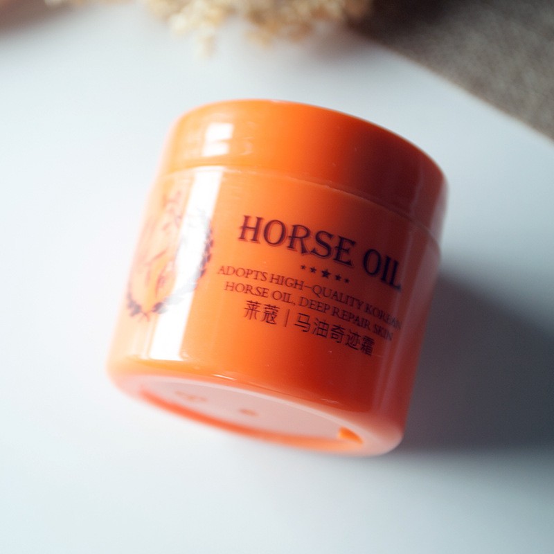HORSE OIL Adopts high-Quality Korean Horse Oil, Deep Repair Skin