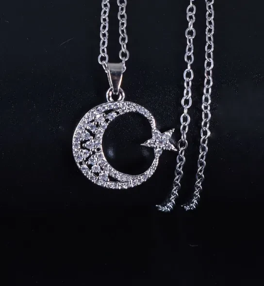 Star Moon Diamond Inlaid Clavicle Chain Necklace