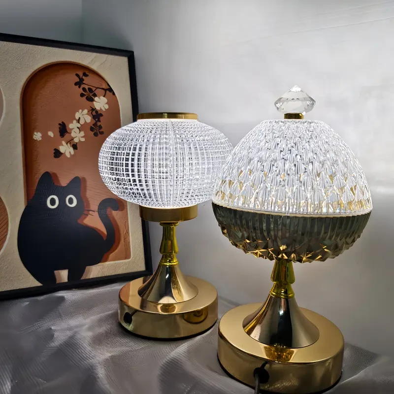 1pc Creative Desk Lamp - Chinese Wind Lantern Lamp with Three-Color Adjustable Lighting, Living Room & Bedroom Ambient Lamp, USB Plug-In Use, Perfect Night Light & Holiday Gift