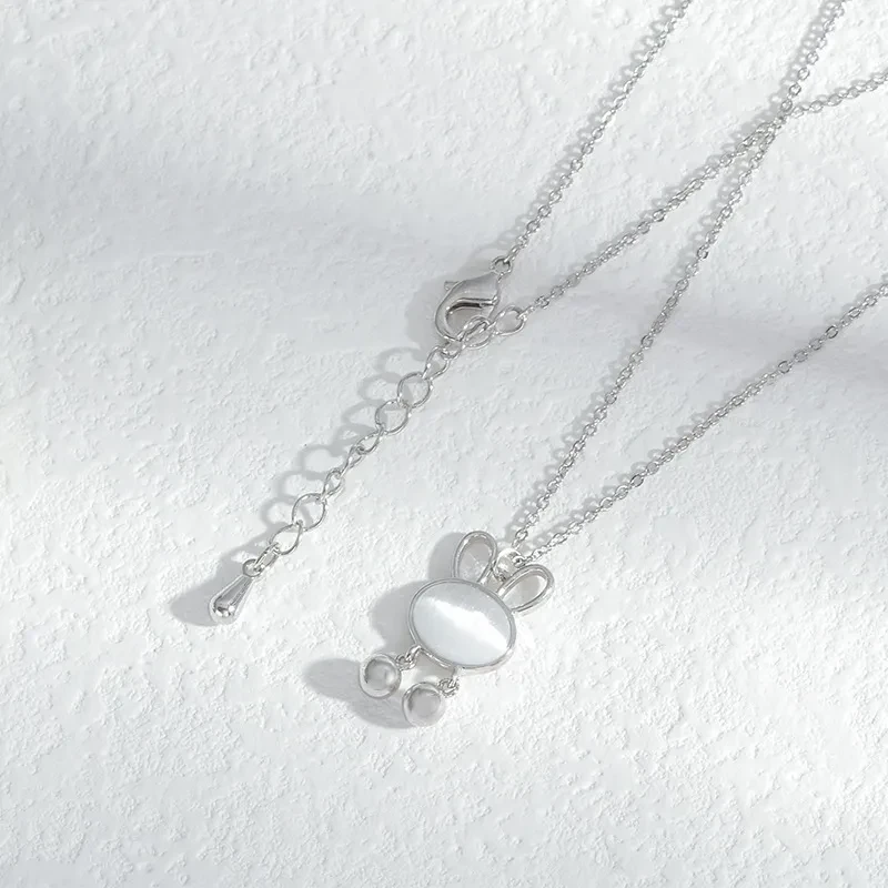 Light Luxury Niche Design Rabbit Pendant