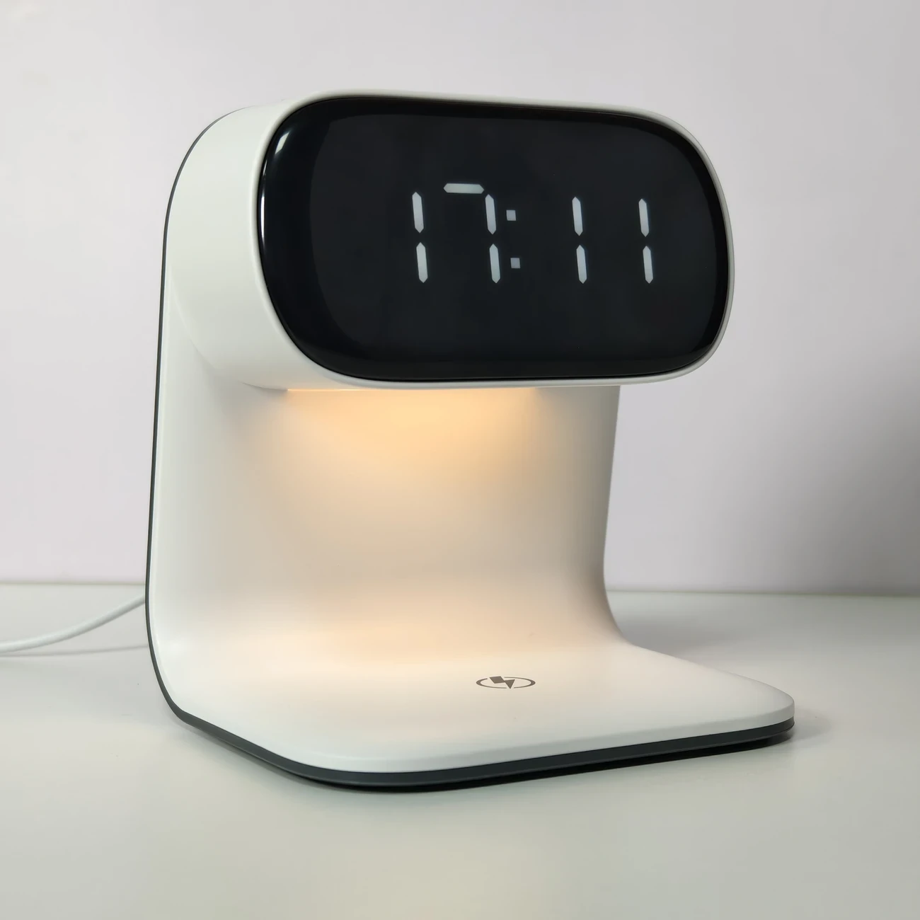 Multifunctional And Portable Bedside Lamp Clock with 15W Wireless Charging
