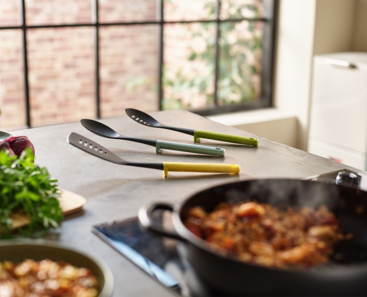 3-piece Utensil Set with integrated tool rests - Joseph Joseph Duo