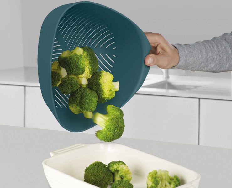 Triangular Colander - Joseph Joseph Duo