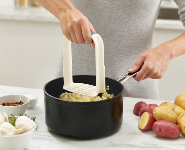 Potato Masher (White) - Joseph Joseph Duo