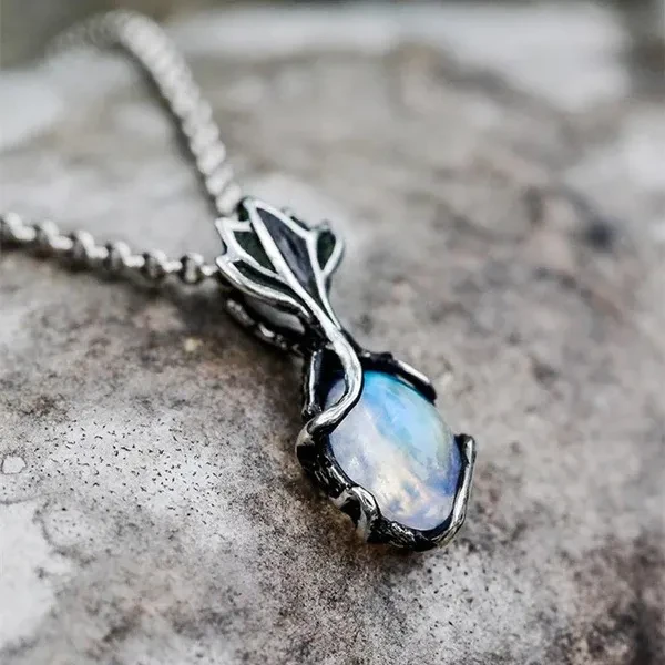 Fashion Ladies Flower Moonstone Pendant Necklace