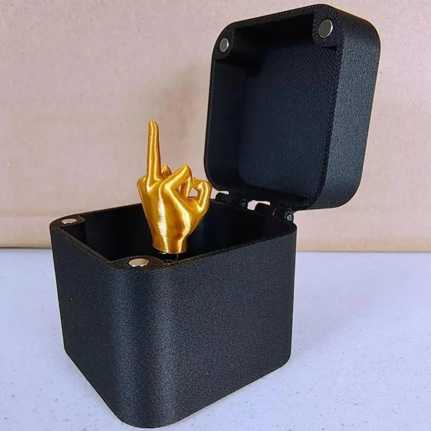 Spoof Middle Finger Surprise Gift Box