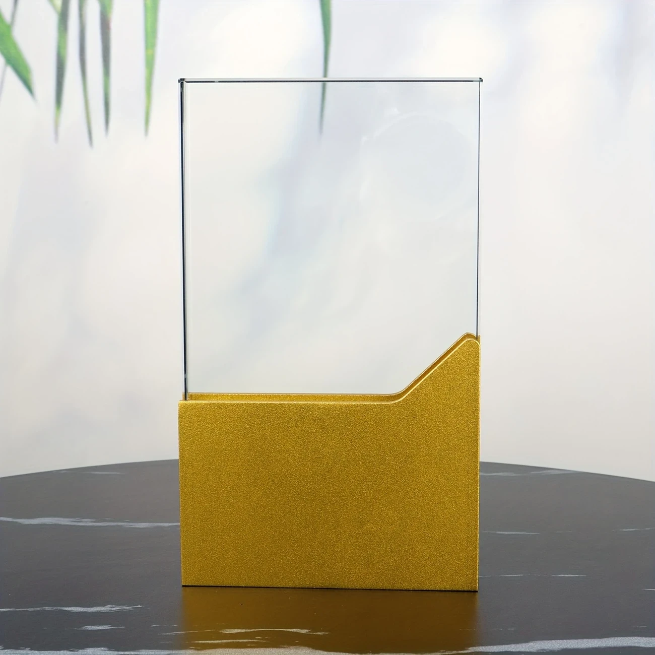 1pc Custom Crystal Glass Frame with Matte Metal Base  Contemporary Rectangular Picture Frame for Office & Home Decor, Ideal for Pet Memorials, Weddings, Graduations, Valentines Day, Mothers Day, Thanksgiving, Teachers Day, Fathers Day Gifts, Pet Memo