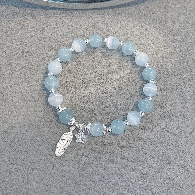 Star Feather Bracelet for Women: A Minimalist Touch of Elegance