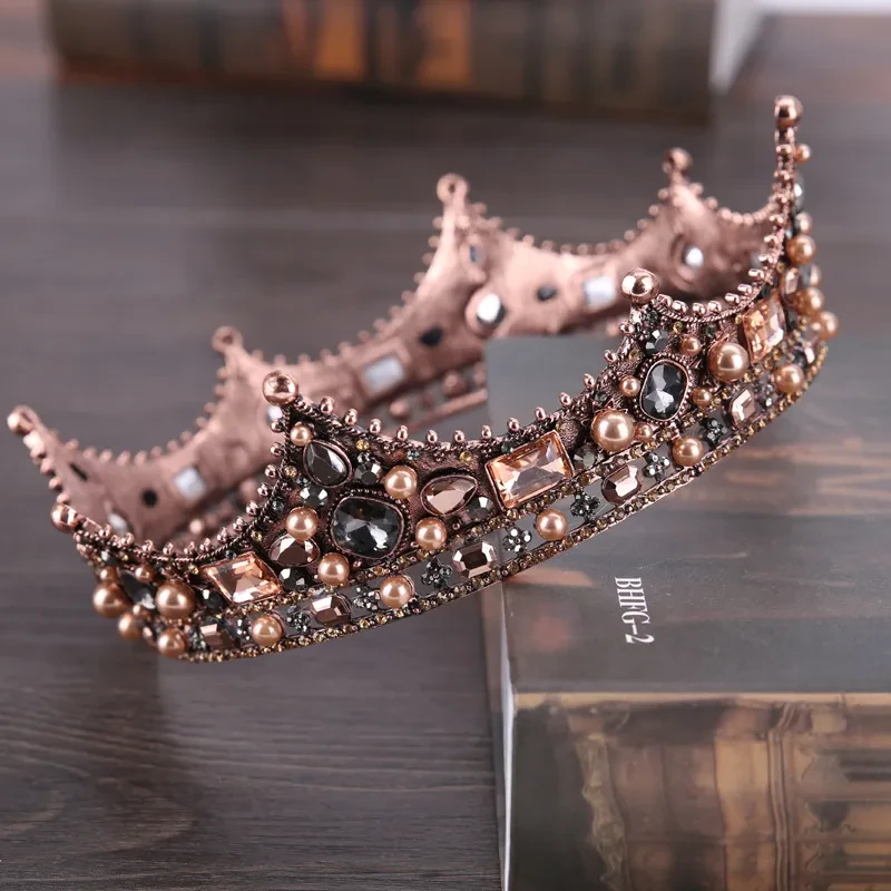Baroque queen crown