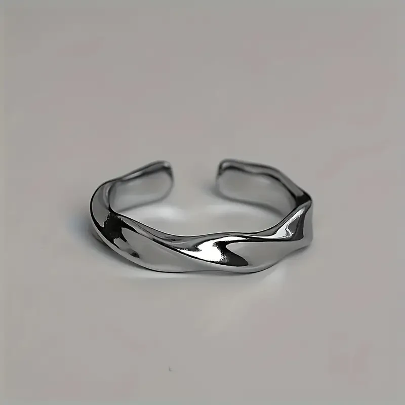 Statement Piece, Adjustable Mobius Ring for Men: A Bold Expression of Modern Elegance