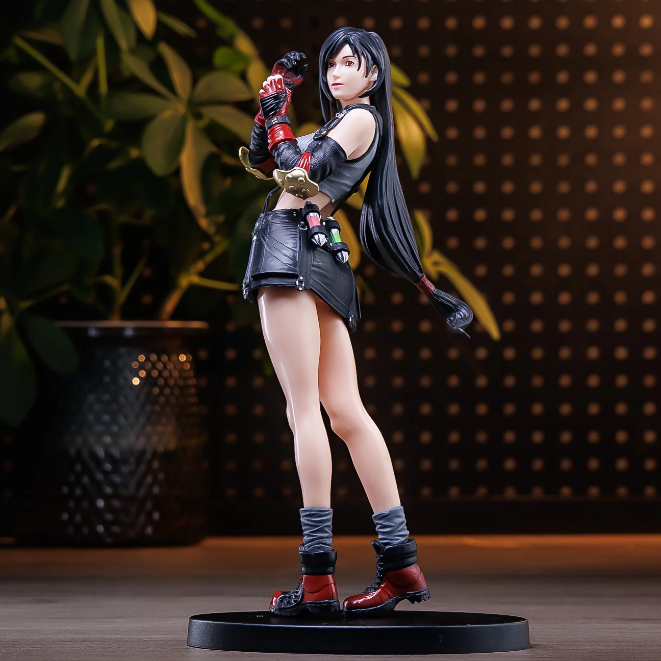 FF7 Tifa Female Fighter Anime Statue Figure