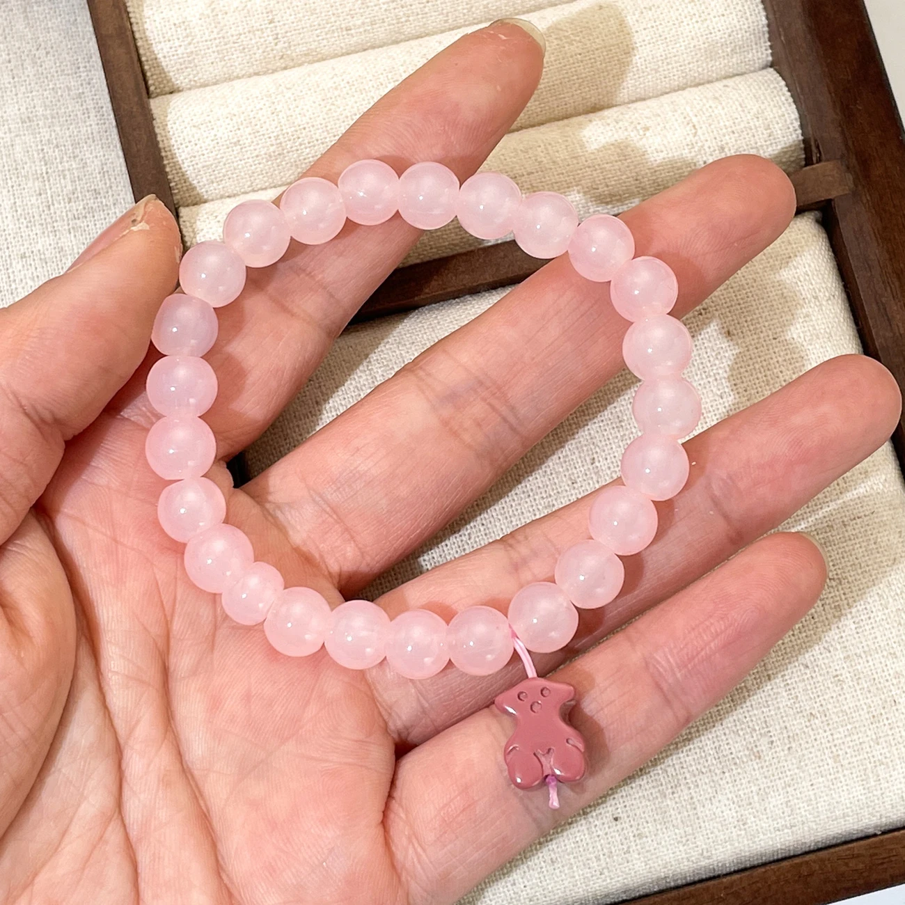 Handmade Artificial Jade-Like Pink Bead Elastic Bracelet with Cute Bear Charm Stretchy Comfort Fit Minimalist Jewelry for Women, Casual Attire & Gift Giving, Cartoon Bear Design, Stylish Lightweight Accessory