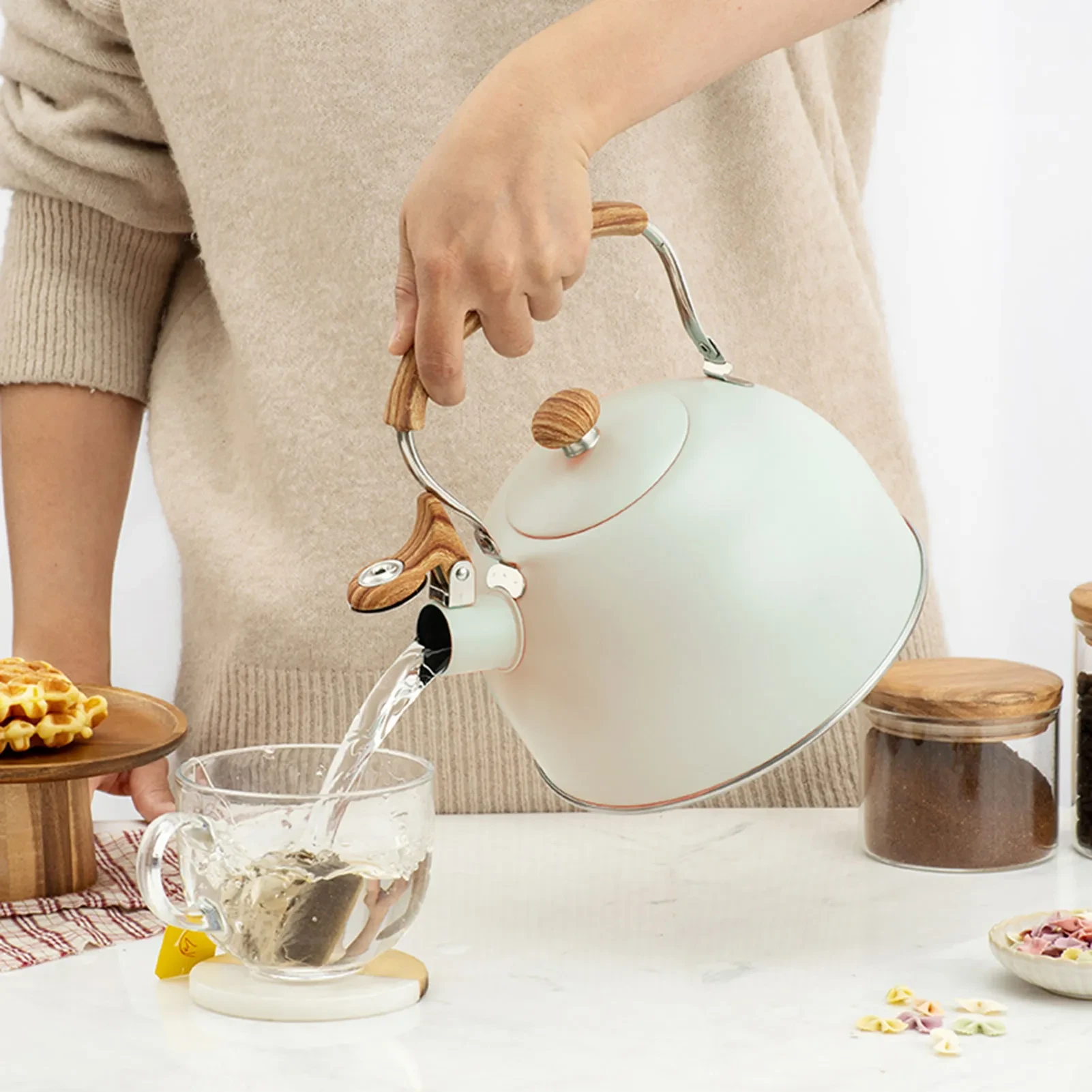 Kitchenware New Green Whistling Kettle