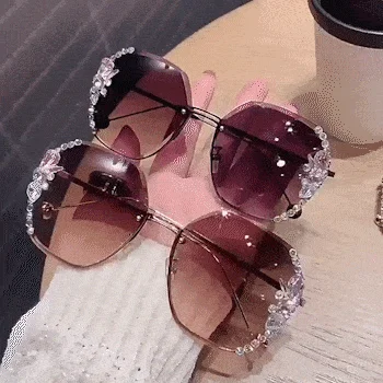 Woman Rimless Diamond Sunglasses