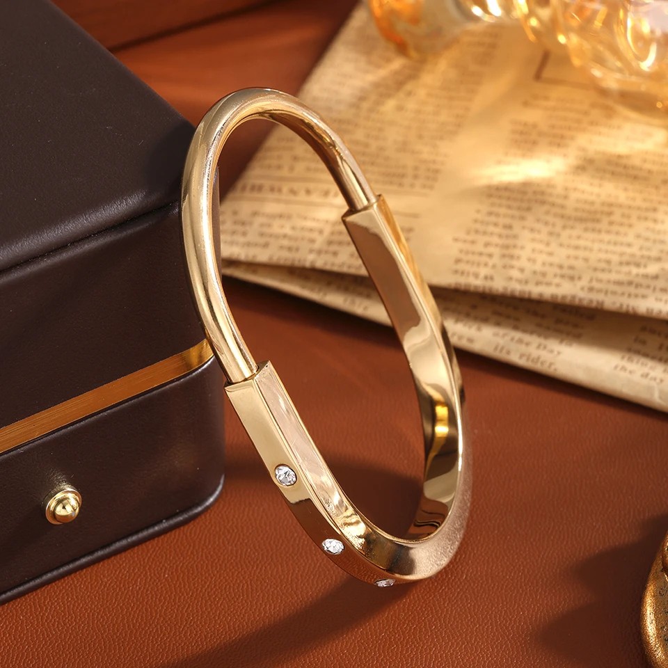 ZAKOL New Stainless Steel Retractable Open Bracelet Bangles for Women