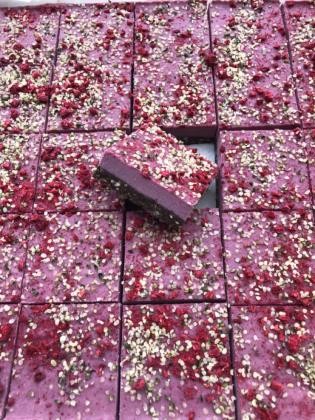 Slice Raspberry Hemp Pre-cut 25 Piece Gluten Free Vegan