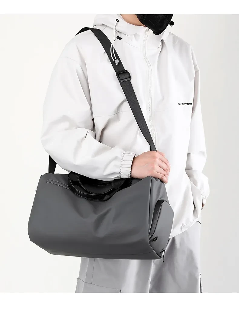 Outdoor Large Capacity Waterproof Shoulder Bag Business Trip Commuter Luggage Bag
