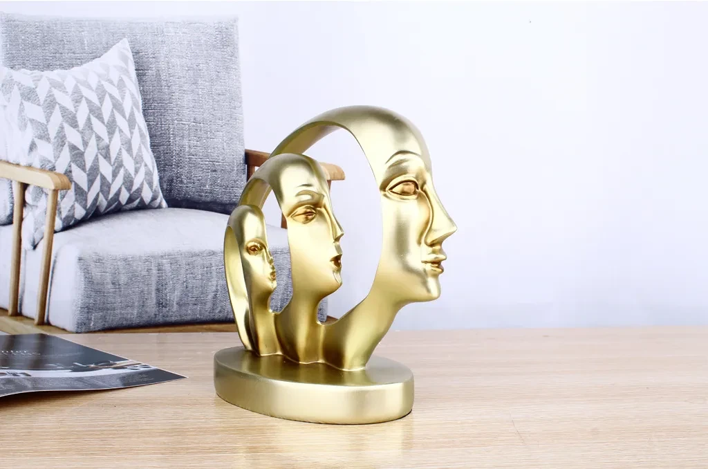 Simple Half-face Make-up Resin Ornaments