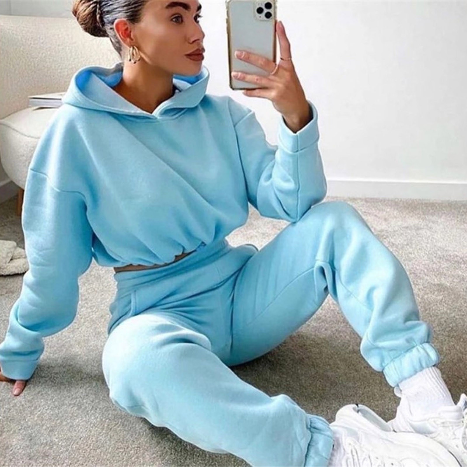 Athleisure Chic: Women's Hoodie & Jogger Duo